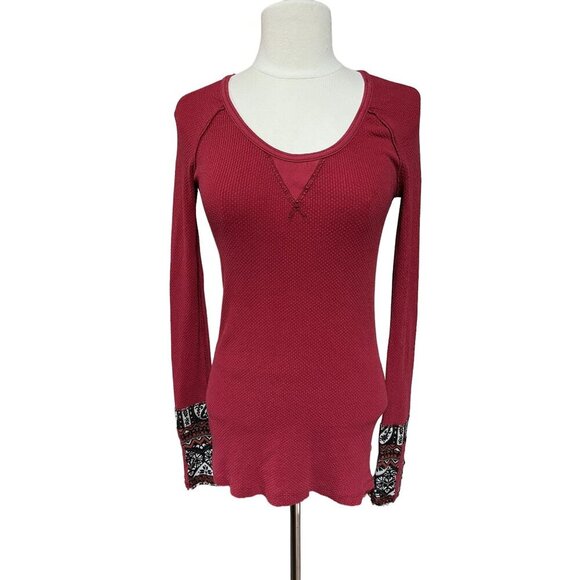 We The Free By Free People Red Thermal Top With Embroidered Sleeves Small - Picture 1 of 7